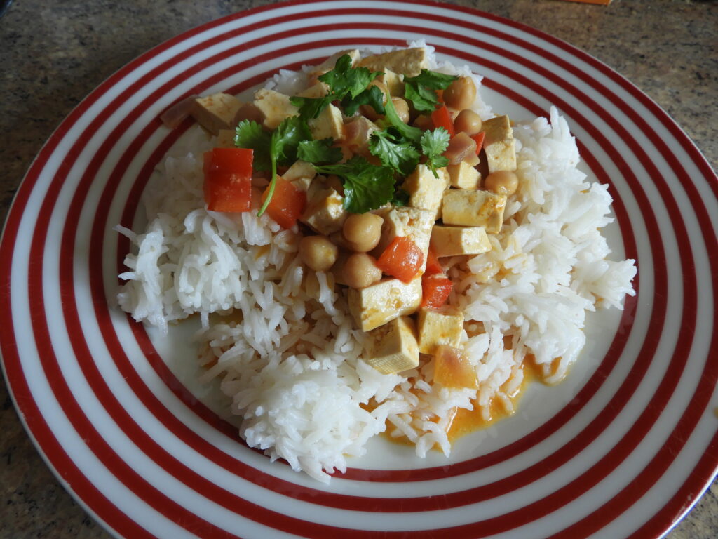 Vegan Thai curry with tofu and chickpeas - loopyloulaura
