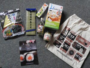 Sous Chef sushi making set contents