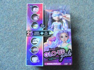 InstaGlam Glo Up Girls box front