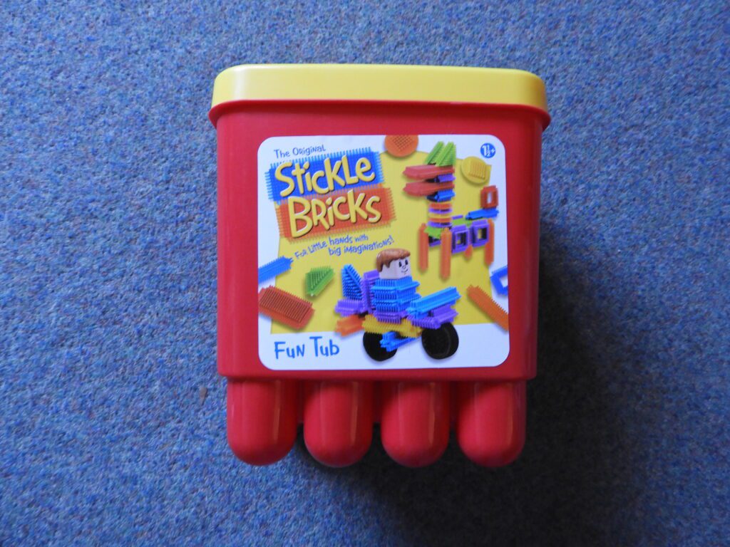 Stickle bricks fun tub outlet